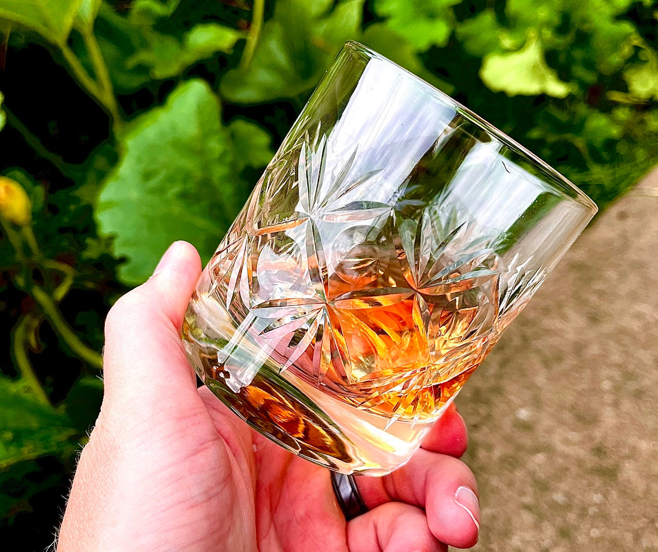 "Bar Keep" Traditional Cut Whisky Glass