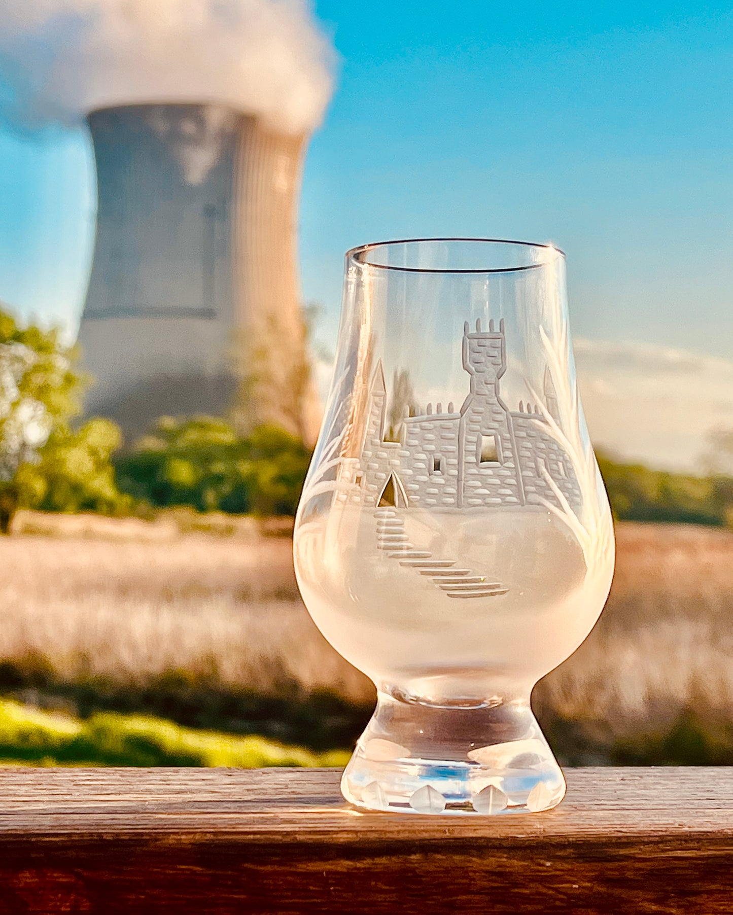 Glencairn Glass Scotch Castle Irish Whisky Hand Engraved bourbon glass